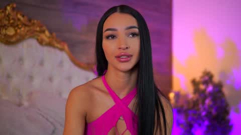 denisedevilles online show from February 3, 2025, 7:29 am