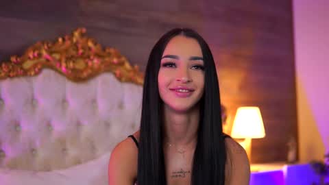 denisedevilles online show from March 5, 2025, 9:49 am