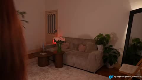 Denise online show from April 10, 2026, 4:01 pm