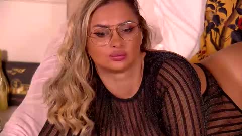 Snapshot of denisseperry chatting on October 29, 2025, 11:28 pm Ela online show from October 29, 2025, 11:28 pm