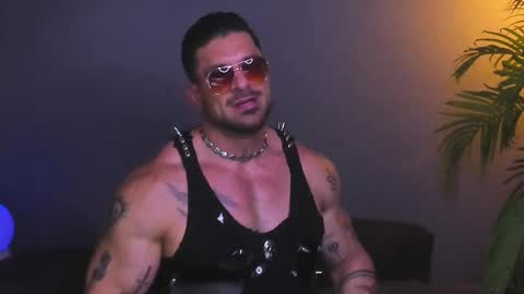 dennis_cox_ online show from November 30, 2025, 12:03 am