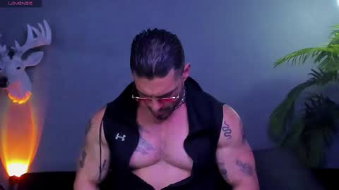 dennis_cox_ online show from February 1, 2026, 1:26 am