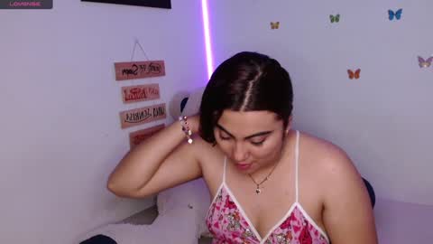 Snapshot of dennis_love_ chatting on December 10, 2024, 4:34 am rosse online show from December 10, 2024, 4:34 am