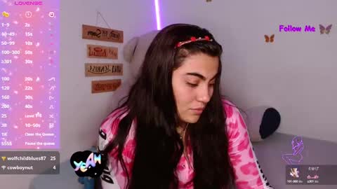 Snapshot of dennis_love_ chatting on February 22, 2025, 3:23 am rosse online show from February 22, 2025, 3:23 am