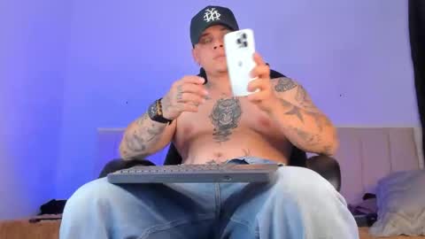 dennis munera online show from November 22, 2025, 4:33 am