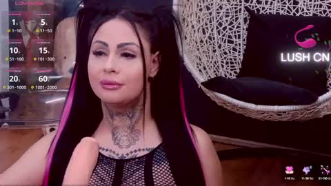 Snapshot of denychantall chatting on February 11, 2025, 11:32 am denychantall online show from February 11, 2025, 11:32 am