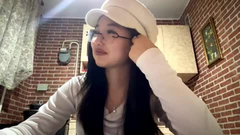 Emma online show from February 17, 2026, 3:40 pm