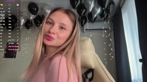 Vi  Victoria online show from April 9, 2026, 1:27 pm