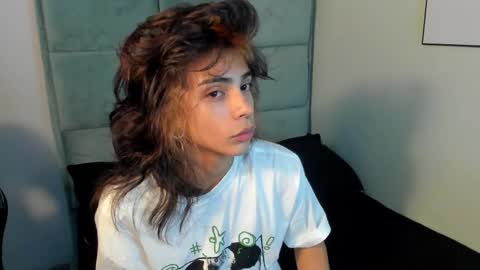 dereck_manson online show from November 6, 2025, 11:22 am