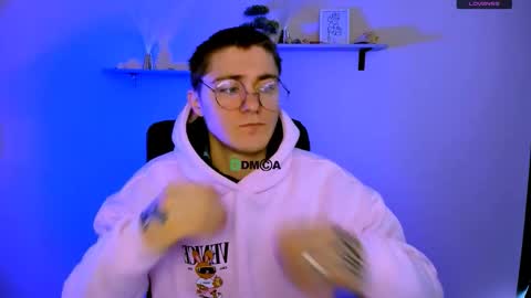 derek_hawk_ online show from February 5, 2026, 9:47 am