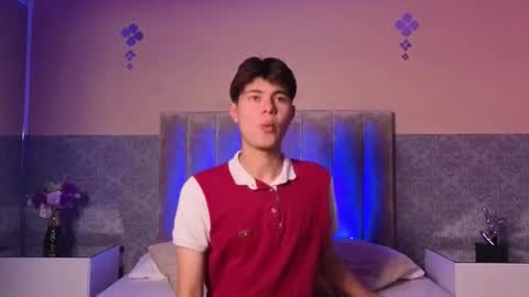 Snapshot of derek_sinn chatting on February 19, 2026, 8:16 pm derek_sinn online show from February 19, 2026, 8:16 pm