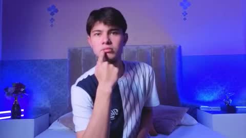 Snapshot of derek_sinn chatting on February 23, 2026, 8:06 pm derek_sinn online show from February 23, 2026, 8:06 pm