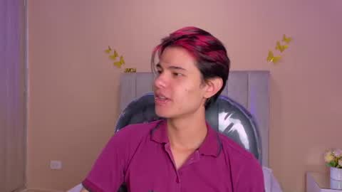 Snapshot of derek_sinn chatting on July 12, 2026, 4:14 am derek_sinn online show from July 12, 2026, 4:14 am