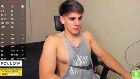 Derekcb online show from November 24, 2025, 10:53 pm