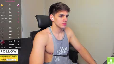 Derekcb online show from December 3, 2025, 11:41 am