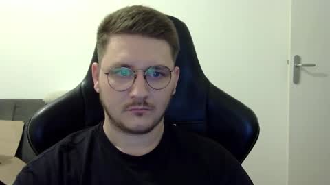 dervechi online show from October 9, 2025, 4:05 pm