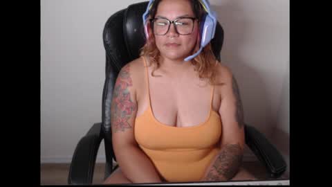 Snapshot of desertadventures25 chatting on March 31, 2026, 5:08 am desertadventures25 online show from March 31, 2026, 5:08 am