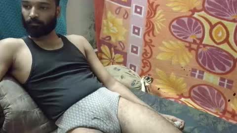 desi_boy799417 online show from December 5, 2025, 7:06 am