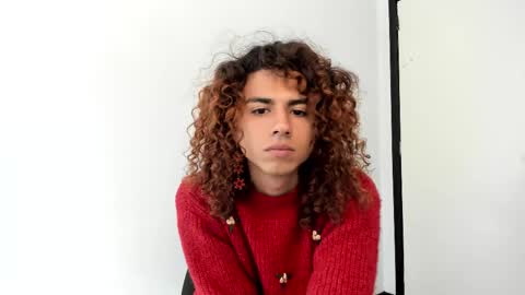 Snapshot of desidias chatting on March 8, 2025, 5:43 pm Desidias online show from March 8, 2025, 5:43 pm