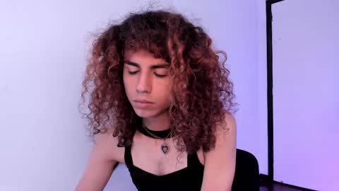 Snapshot of desidias chatting on March 11, 2025, 5:35 pm Desidias online show from March 11, 2025, 5:35 pm