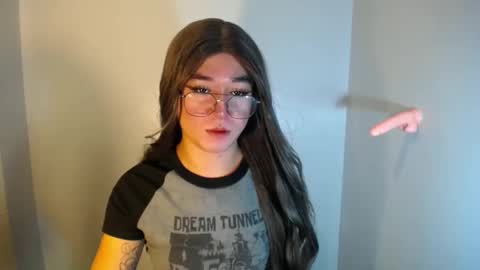 Snapshot of desirable_lorinexx chatting on December 24, 2024, 7:22 pm LORINE online show from December 24, 2024, 7:22 pm