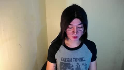 Snapshot of desirable_lorinexx chatting on January 20, 2025, 5:04 am LORINE online show from January 20, 2025, 5:04 am