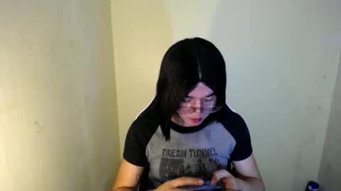 Snapshot of desirable_lorinexx chatting on January 22, 2025, 9:54 pm LORINE online show from January 22, 2025, 9:54 pm