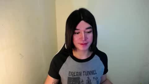 Snapshot of desirable_lorinexx chatting on January 30, 2025, 1:00 am LORINE online show from January 30, 2025, 1:00 am