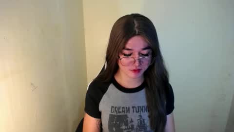 Snapshot of desirable_lorinexx chatting on February 7, 2025, 7:38 pm LORINE online show from February 7, 2025, 7:38 pm