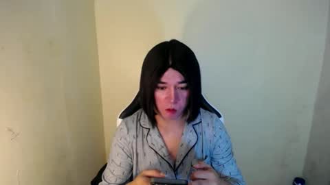 Snapshot of desirable_lorinexx chatting on February 11, 2025, 6:33 pm LORINE online show from February 11, 2025, 6:33 pm