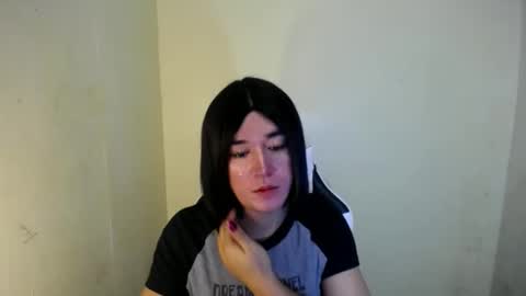 Snapshot of desirable_lorinexx chatting on February 17, 2025, 4:20 am LORINE online show from February 17, 2025, 4:20 am