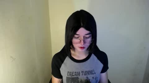 Snapshot of desirable_lorinexx chatting on February 23, 2025, 2:51 am LORINE online show from February 23, 2025, 2:51 am