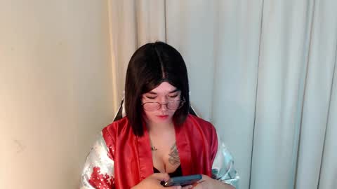 Snapshot of desirable_lorinexx chatting on March 5, 2025, 7:38 am LORINE online show from March 5, 2025, 7:38 am
