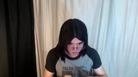 Snapshot of desirable_lorinexx chatting on March 8, 2025, 3:50 am LORINE online show from March 8, 2025, 3:50 am