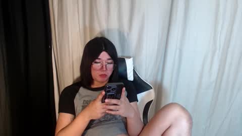Snapshot of desirable_lorinexx chatting on March 8, 2025, 6:54 am LORINE online show from March 8, 2025, 6:54 am
