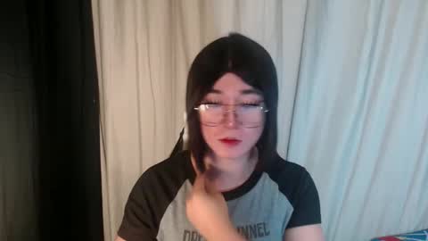 Snapshot of desirable_lorinexx chatting on March 10, 2025, 8:04 am LORINE online show from March 10, 2025, 8:04 am