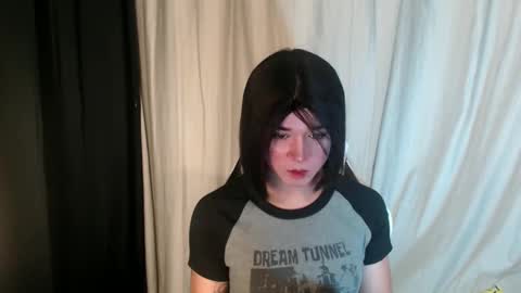 Snapshot of desirable_lorinexx chatting on March 11, 2025, 5:57 pm LORINE online show from March 11, 2025, 5:57 pm