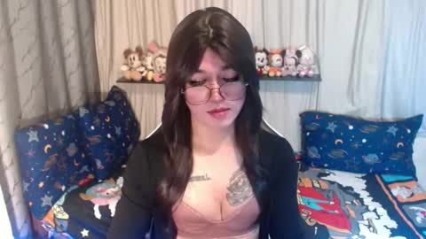 Snapshot of desirable_lorinexx chatting on September 19, 2025, 9:26 pm LORINE online show from September 19, 2025, 9:26 pm