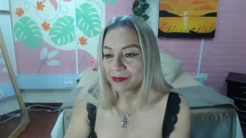 VALERIA online show from November 1, 2025, 3:47 pm