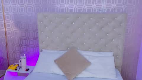 Sara Desire online show from September 11, 2025, 11:43 am