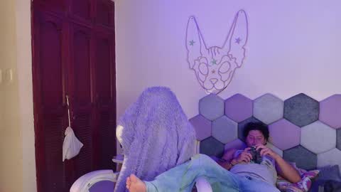 TORI AND MR. BEAR online show from February 23, 2025, 1:32 pm