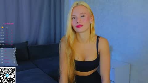 Snapshot of desireeclipse chatting on September 22, 2025, 6:15 am Willow online show from September 22, 2025, 6:15 am