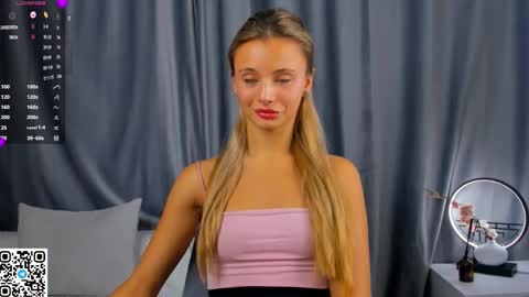 Snapshot of desireeclipse chatting on November 29, 2025, 6:16 am Willow online show from November 29, 2025, 6:16 am