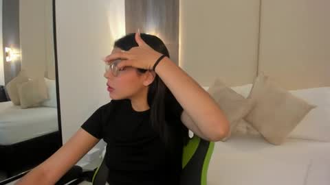 desire online show from January 14, 2026, 12:11 pm