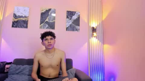 desiresofolympus_ online show from May 6, 2026, 1:03 am