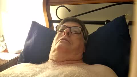 Desmon1958 online show from April 2, 2026, 1:20 pm