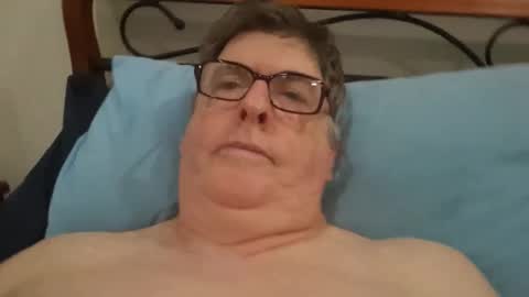 Desmon1958 online show from April 7, 2026, 6:19 pm