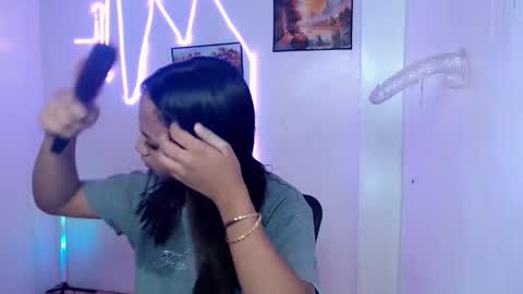 Snapshot of dess_morena chatting on June 9, 2026, 8:37 am Dess online show from June 9, 2026, 8:37 am