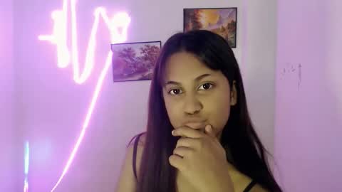Snapshot of dess_morena chatting on June 11, 2026, 6:44 am Dess online show from June 11, 2026, 6:44 am