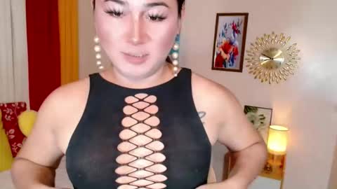 destenierose online show from March 19, 2026, 2:04 am